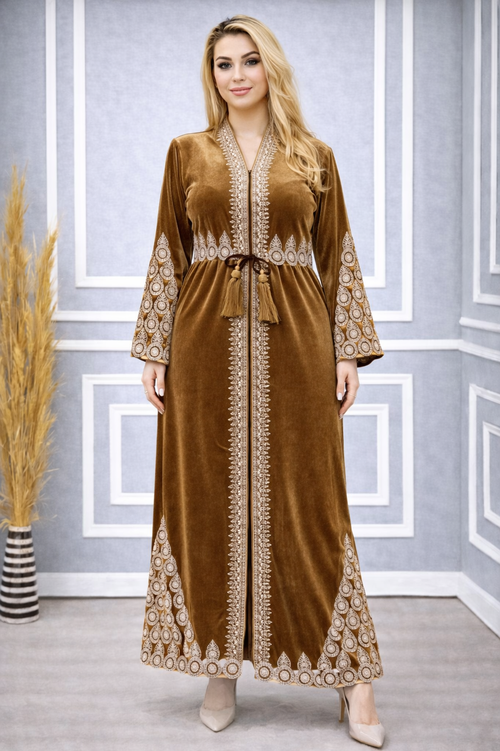 Bestickte Abaya aus koreanischem Samt 709 - Gold