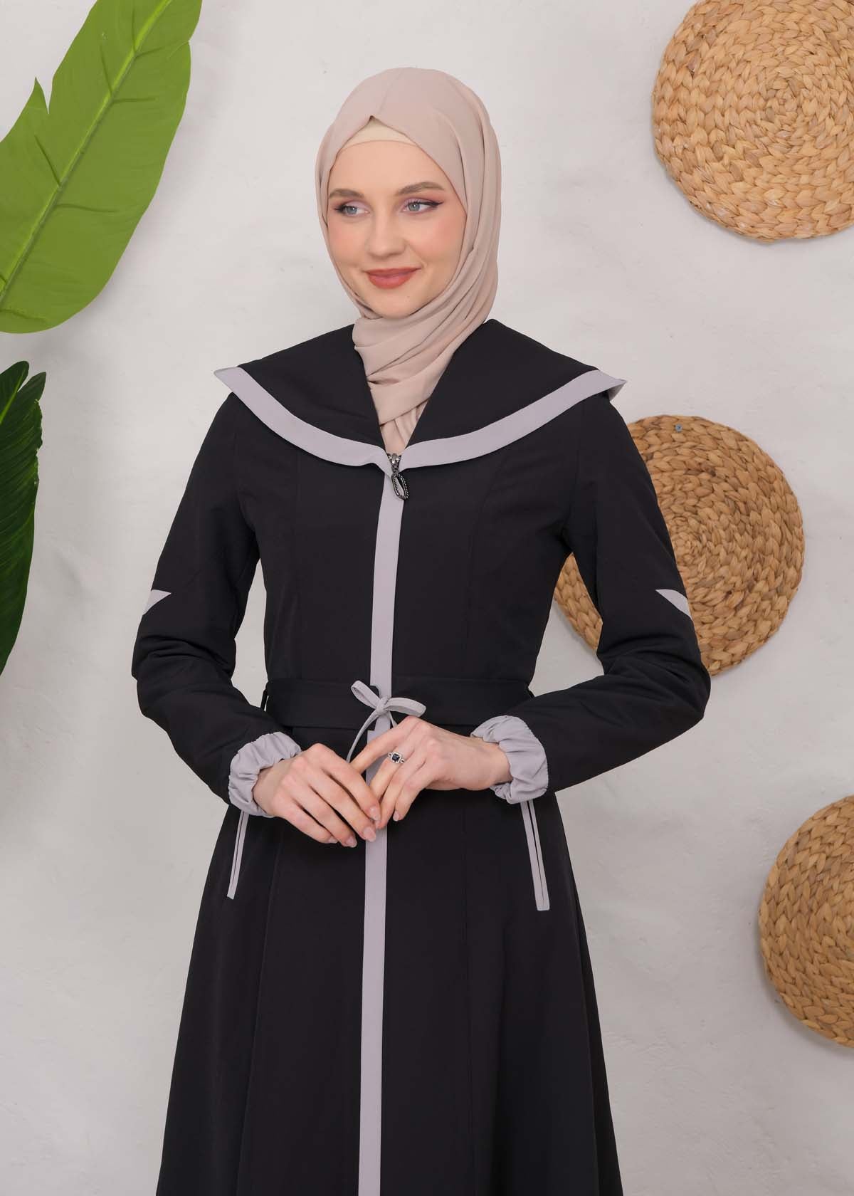 Langer Parachute-Regenmantel mit Kapuze und Satinfutter 1221 - Schwarz