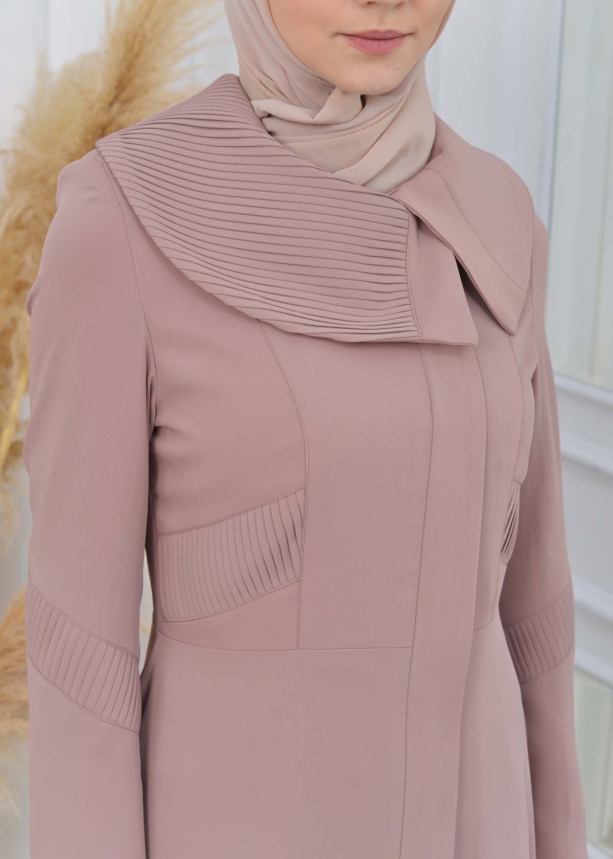 Brada-Mantel mit Plissee-Kragen und Seitendetails 1201 - Rosa