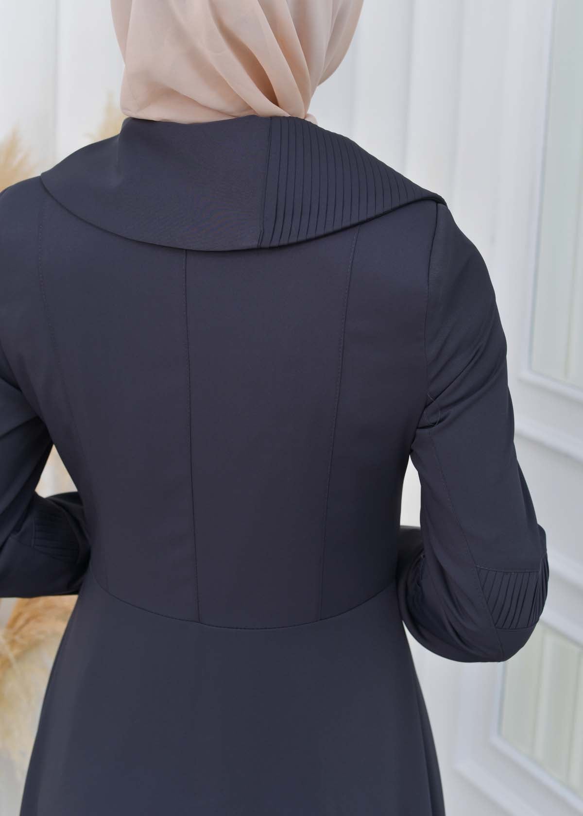 Brada-Mantel mit Plissee-Kragen und Seitendetails 1201 - Dunkelgrau