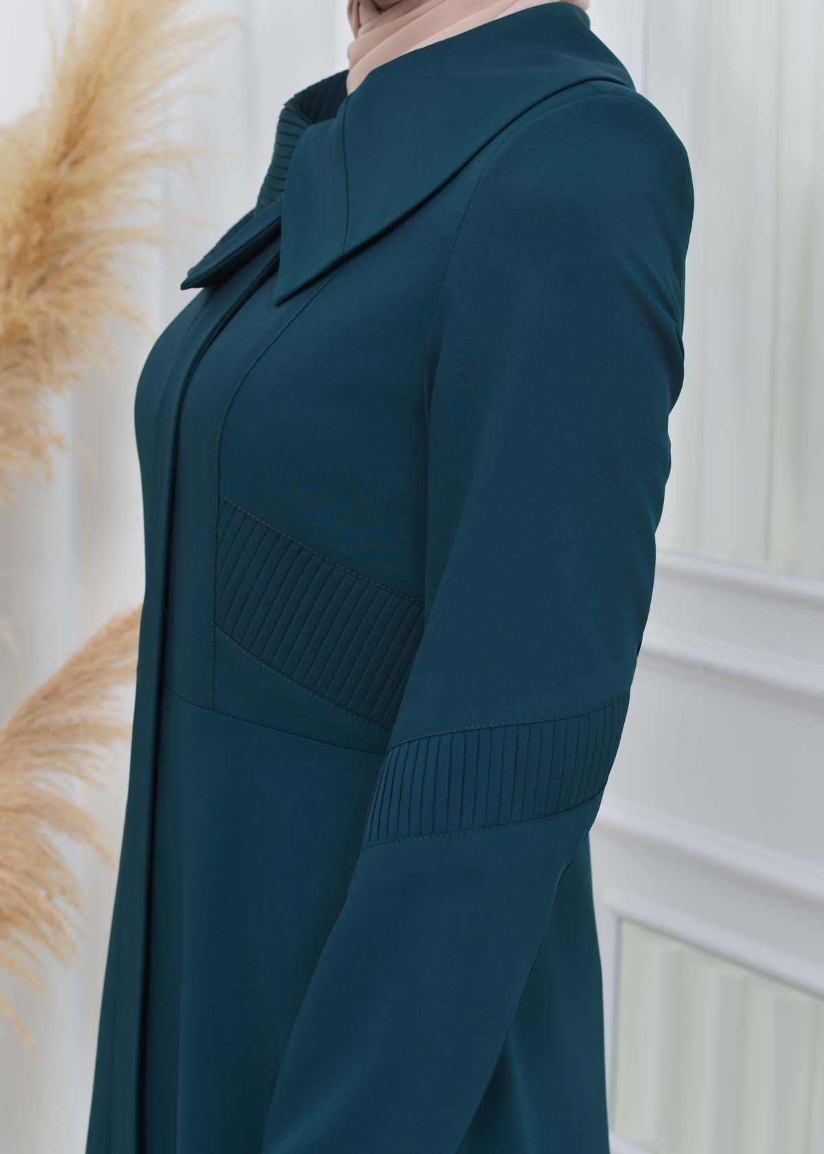 Brada-Mantel mit Plissee-Kragen und Seitendetails 1201 - Khaki