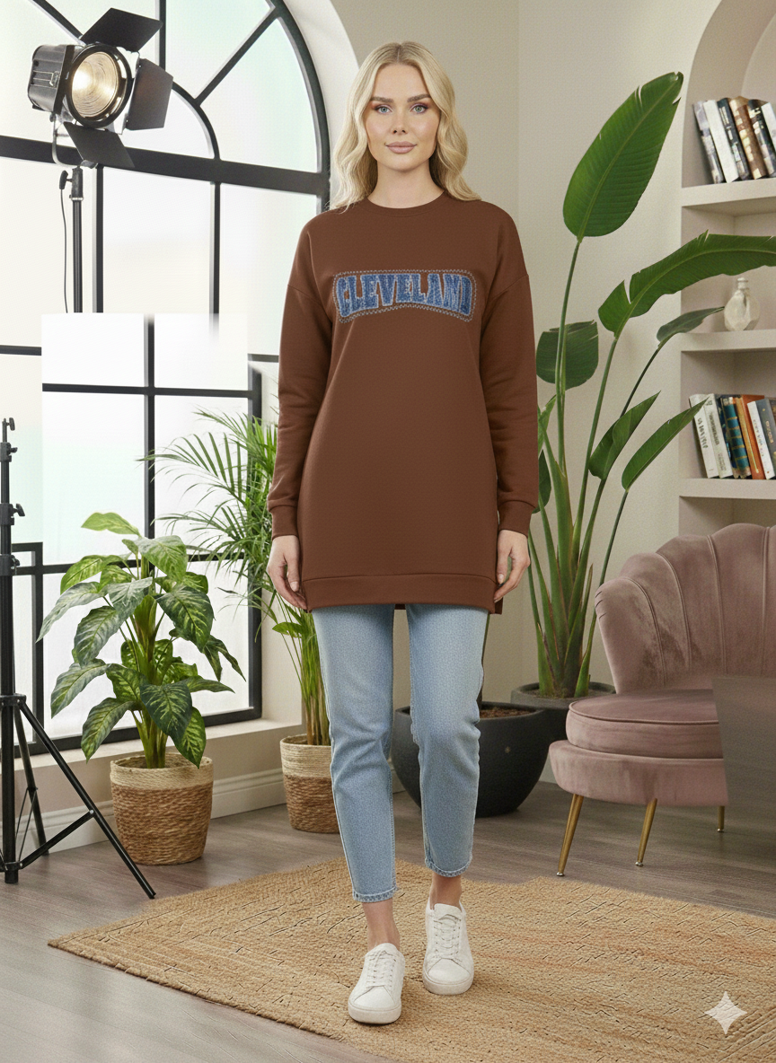 Langes Baumwoll-Sweatshirt mit modischem Print 103 - Braun
