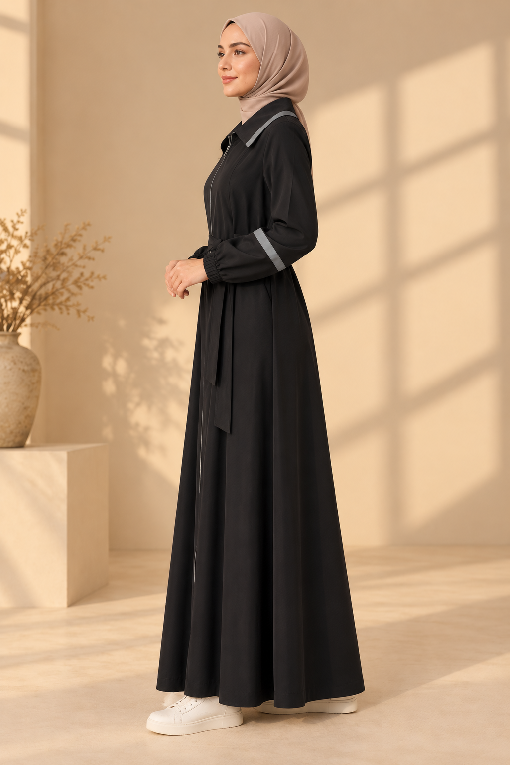 741  عباية ياقة كبيرة - Schwarz