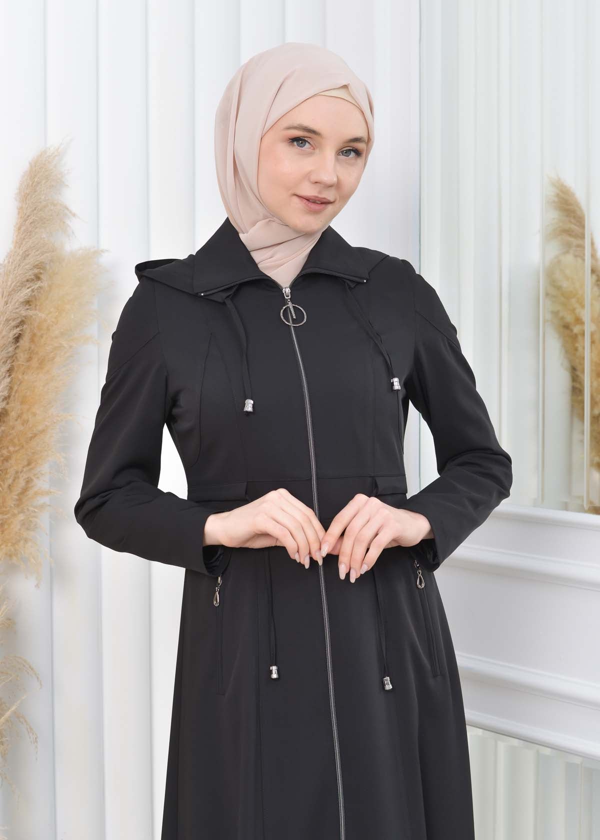 Damen Brada Frühlings-/Sommermantel mit Reißverschluss und Kapuze 1200 - Schwarz