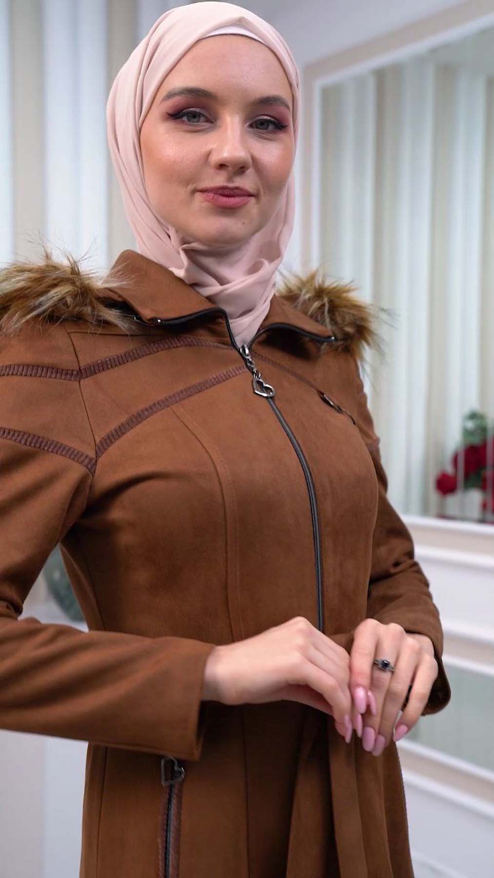 Langer Wildledermantel mit abnehmbarer Pelzkapuze 1333 - Braun