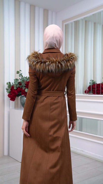 Langer Wildledermantel mit abnehmbarer Pelzkapuze 1333 - Braun