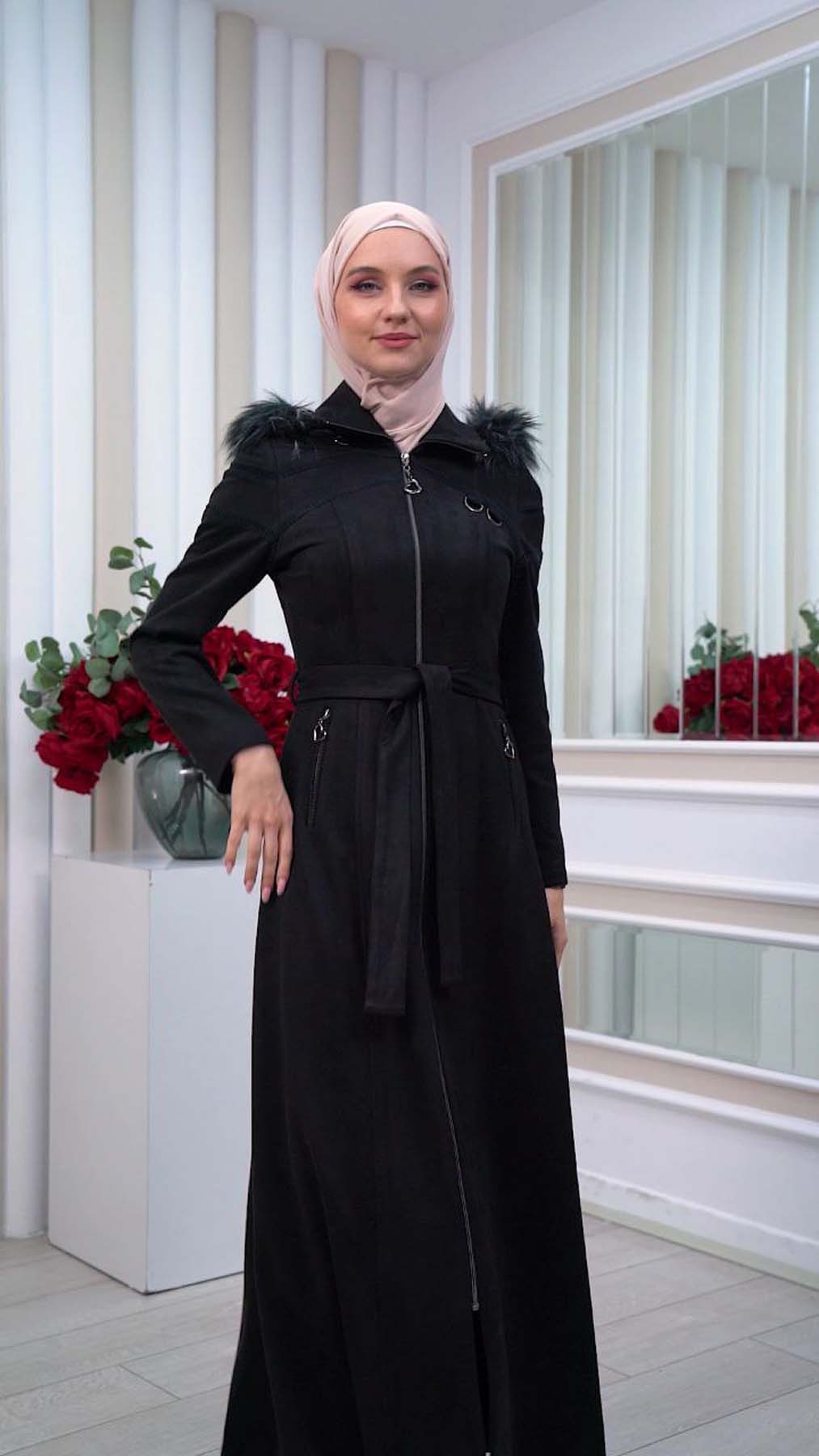 Langer Wildledermantel mit abnehmbarer Pelzkapuze 1333 - Schwarz