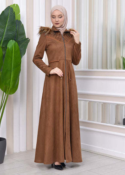 Langer Wildleder-Mantel mit Pelzkapuze 1330 - Braun