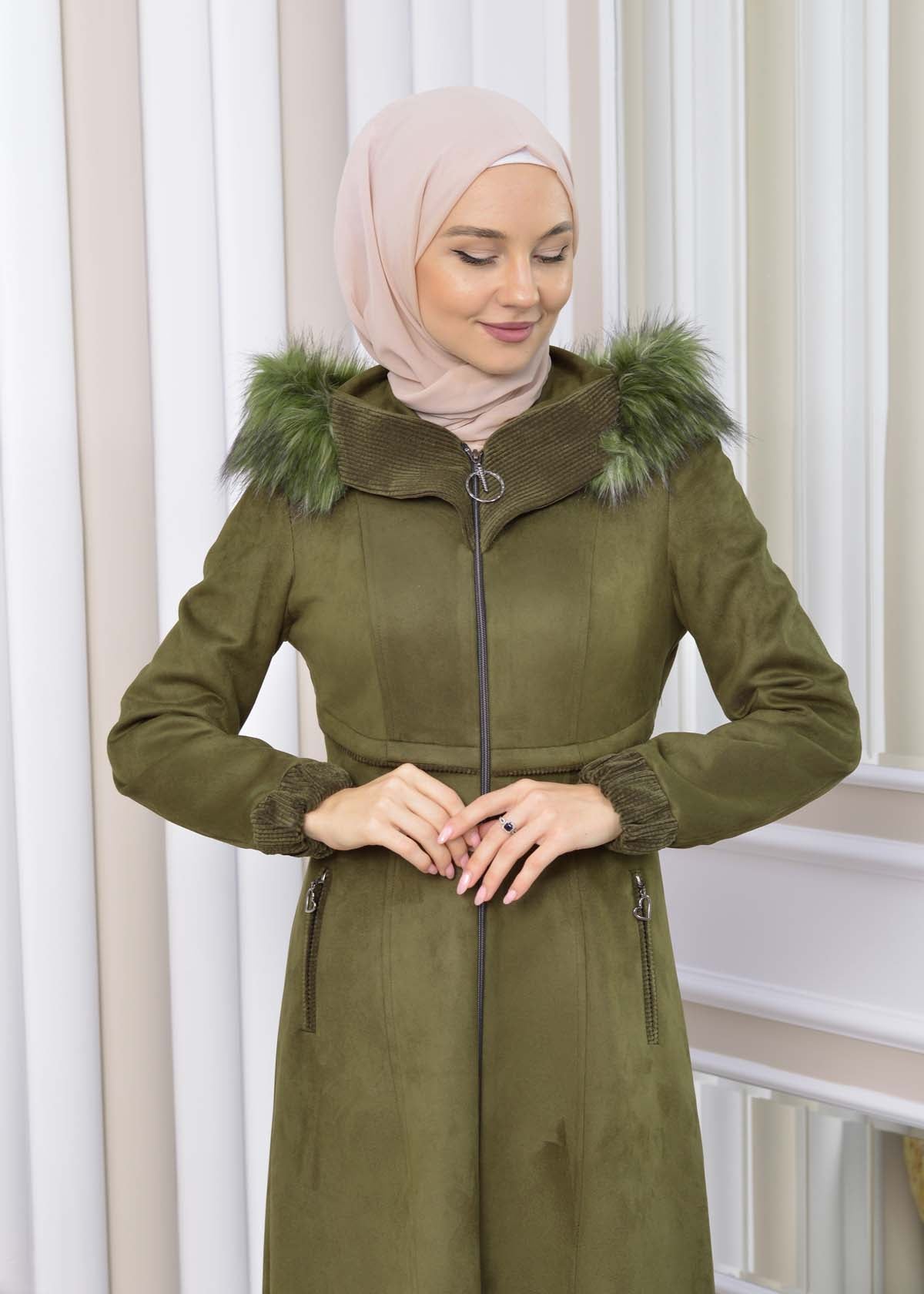 Langer Wildleder-Mantel mit Pelzkapuze 1331 - Khaki