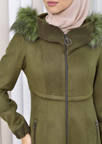 Langer Wildleder-Mantel mit Pelzkapuze 1331 - Khaki