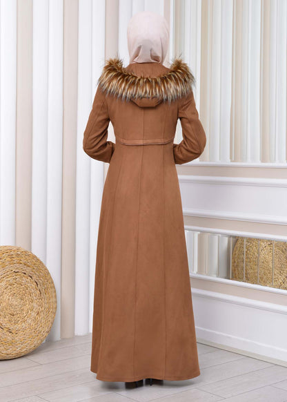 Langer Wildleder-Mantel mit Pelzkapuze 1331 - Braun