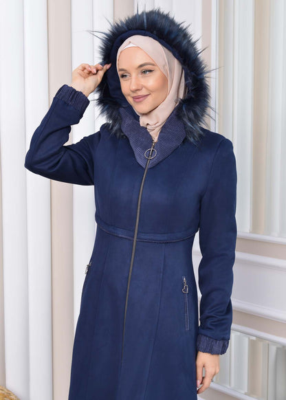 Langer Wildleder-Mantel mit Pelzkapuze 1331 - Dunkelblau