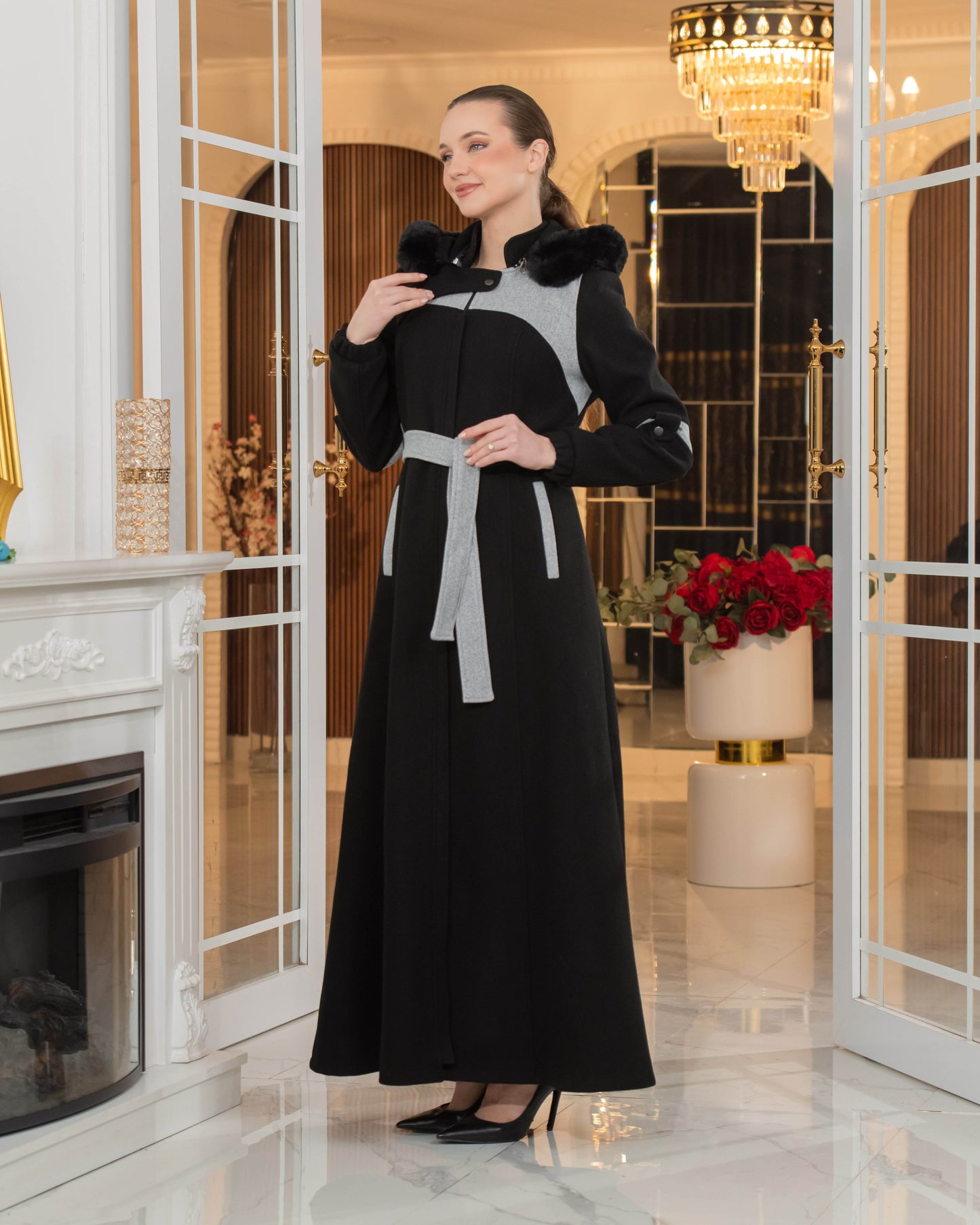 Langer Wollmantel mit Kaninchenfellfutter 1374 - Schwarz