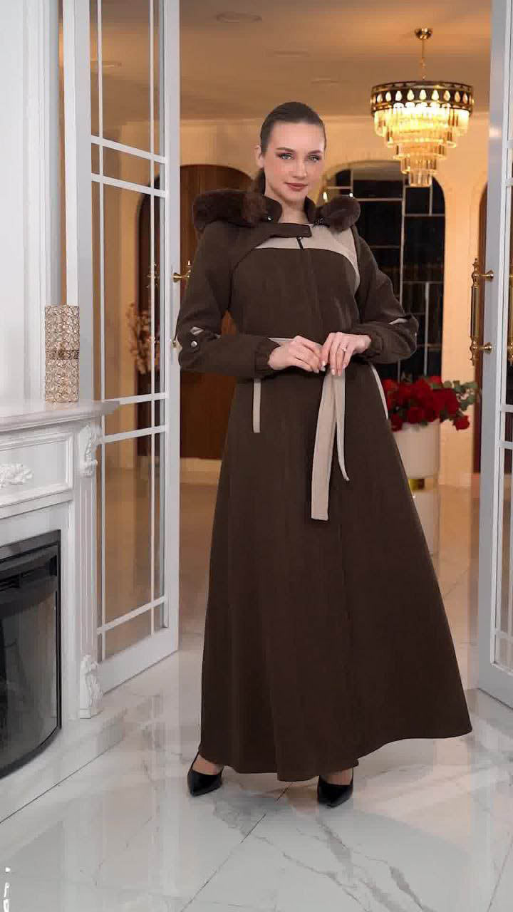 Langer Wollmantel mit Kaninchenfellfutter 1374 - Braun