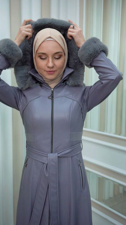 Exklusiver Ledermantel mit festen Fellärmeln und abnehmbarer Kapuze 1345 - Grau