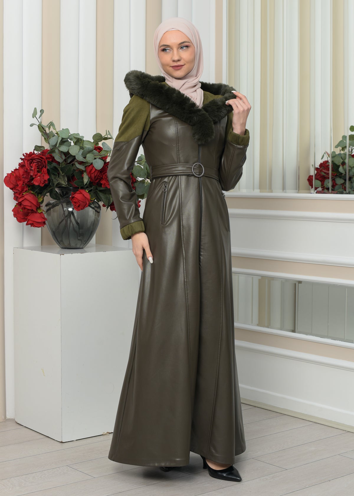 Langer Damen Winter-Ledermantel mit Wildlederdetails und Pelzkragen 1348 - Khaki