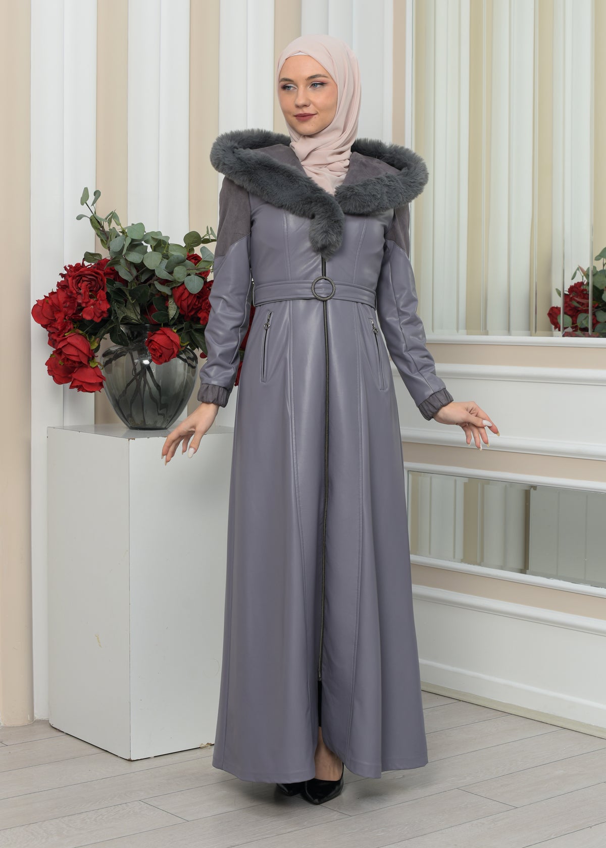Langer Damen Winter-Ledermantel mit Wildlederdetails und Pelzkragen 1348 - Grau