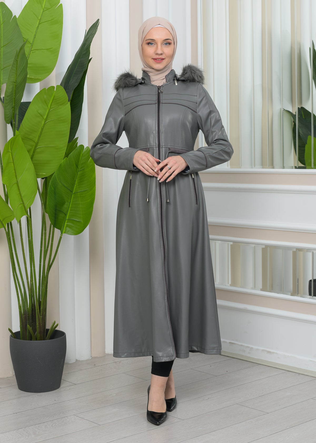 Damen Winter Leder Trenchcoat mit Fellfutter und Kapuze im Glocken-Schnitt 1344 - Grau