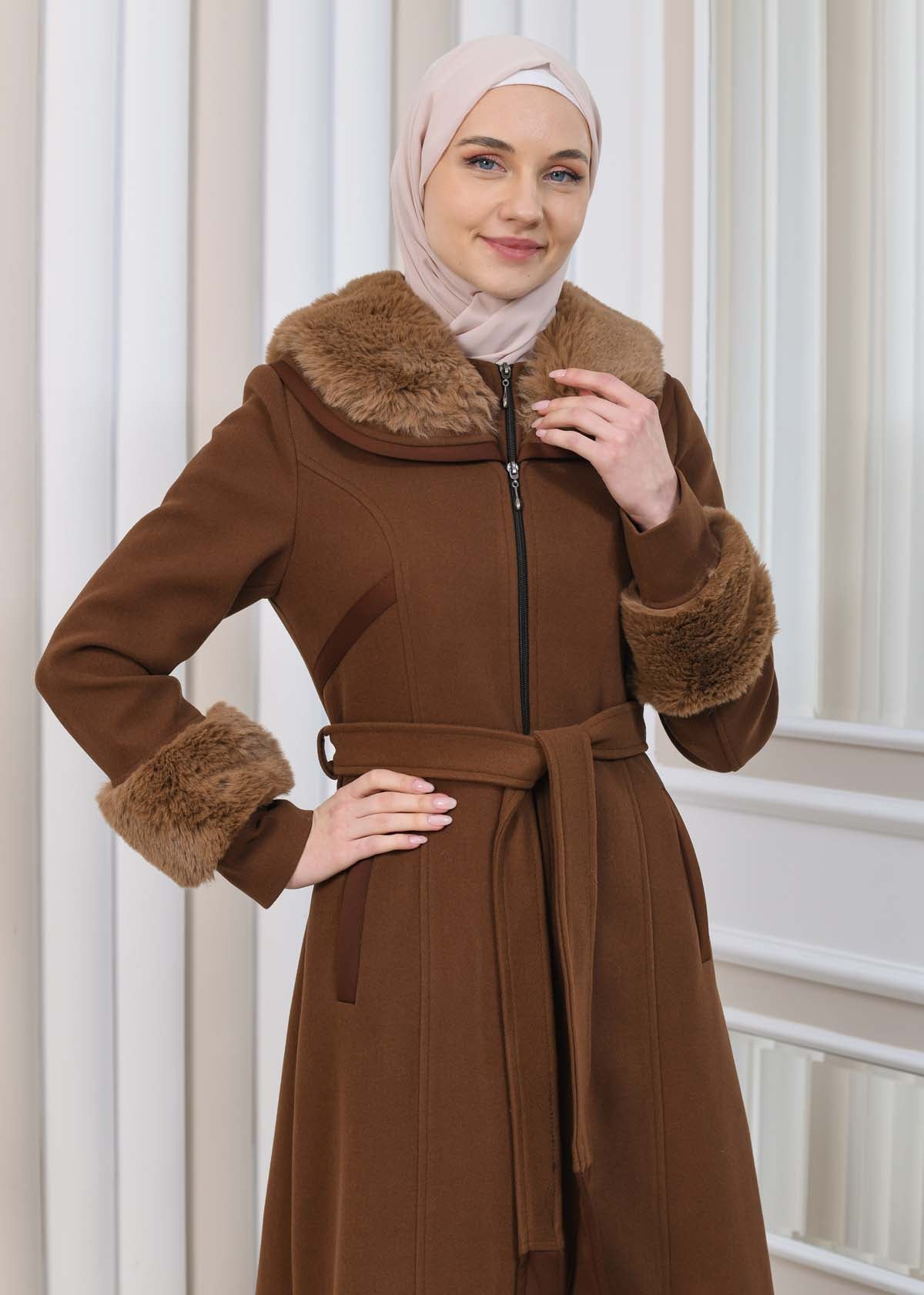 FURRY HOODED ZIPPERED OVERSIZED SUEDE TOPCOAT 1353 - Braun