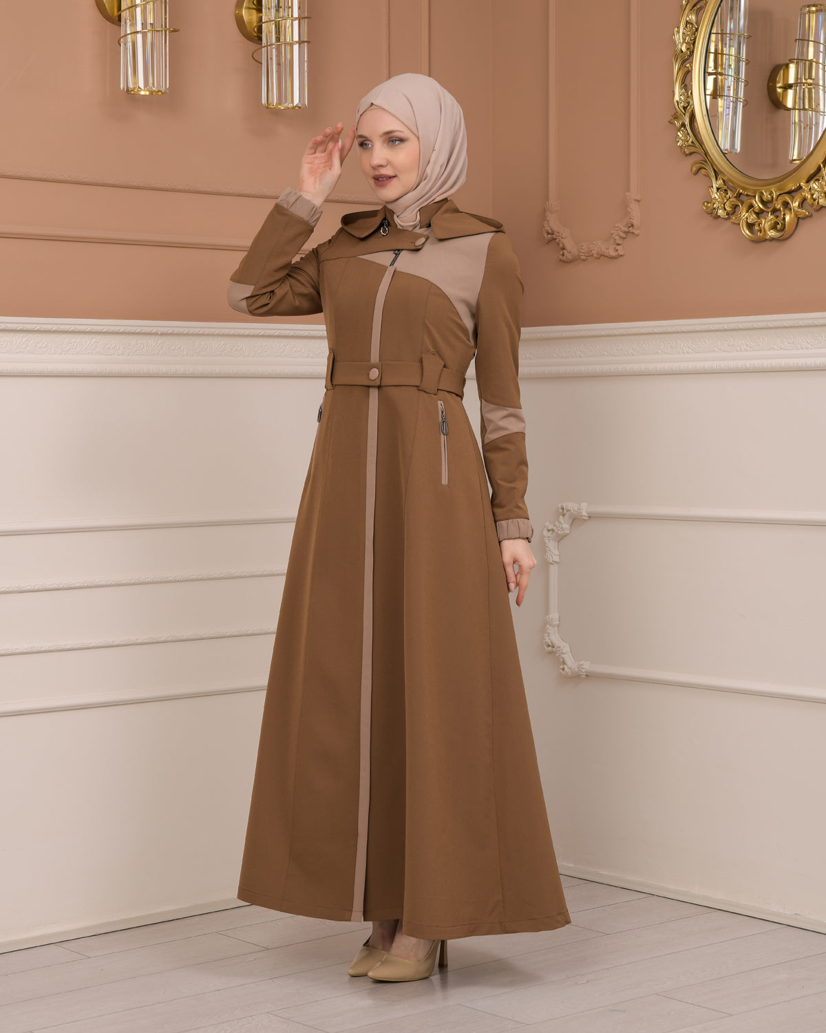 Regenmanto aus Fallschirmstoff mit Satinfutter und abnehmbarer Kapuze 1227 - Cognac