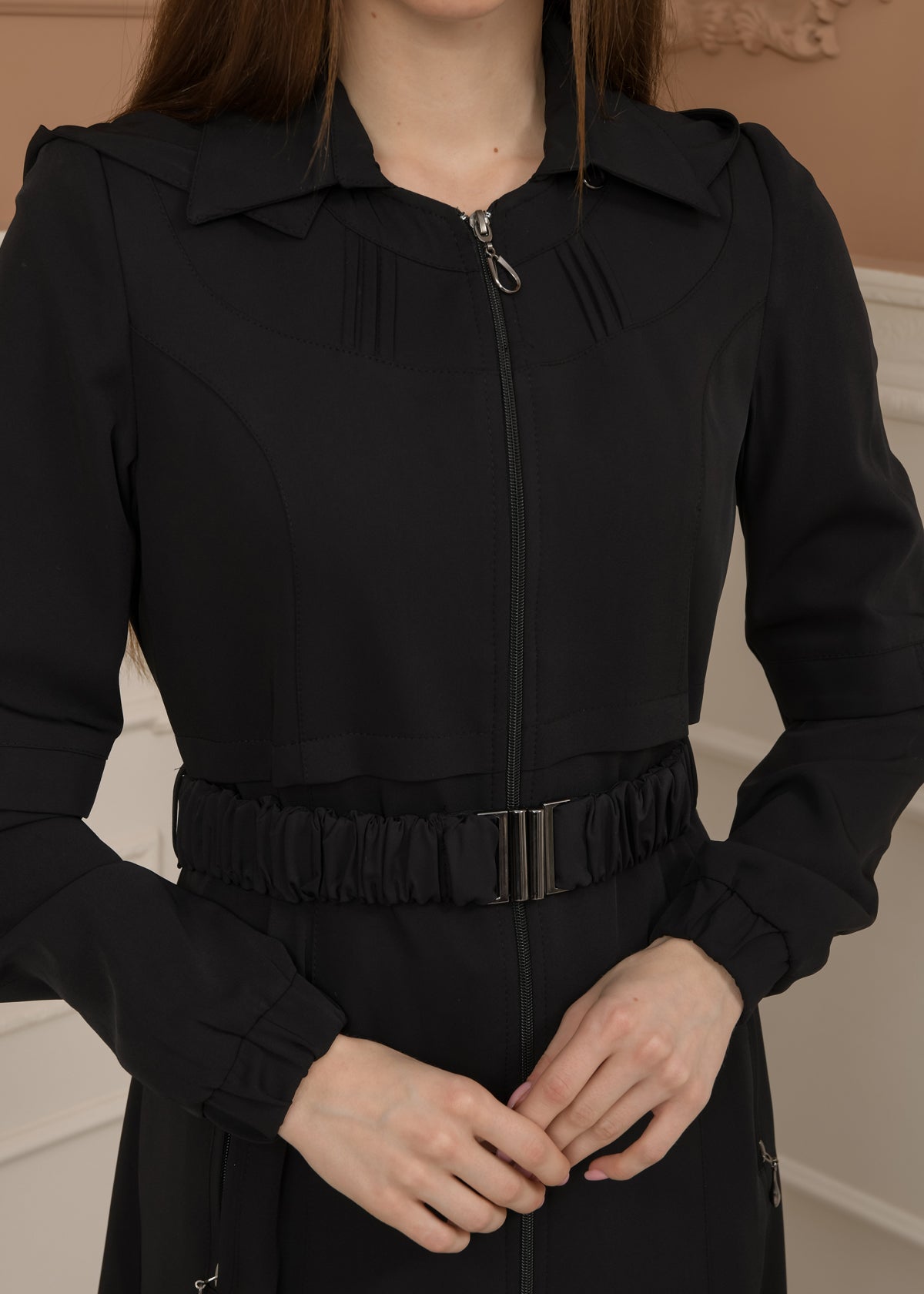 Eleganter brada-Stoff Manto mit Satinfutter und abnehmbarer Kapuze 1228 - Schwarz