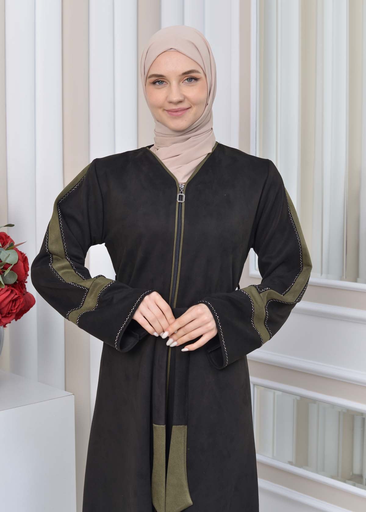 Elegante Wildleder-Abaya mit Reißverschluss 1352 - Khaki