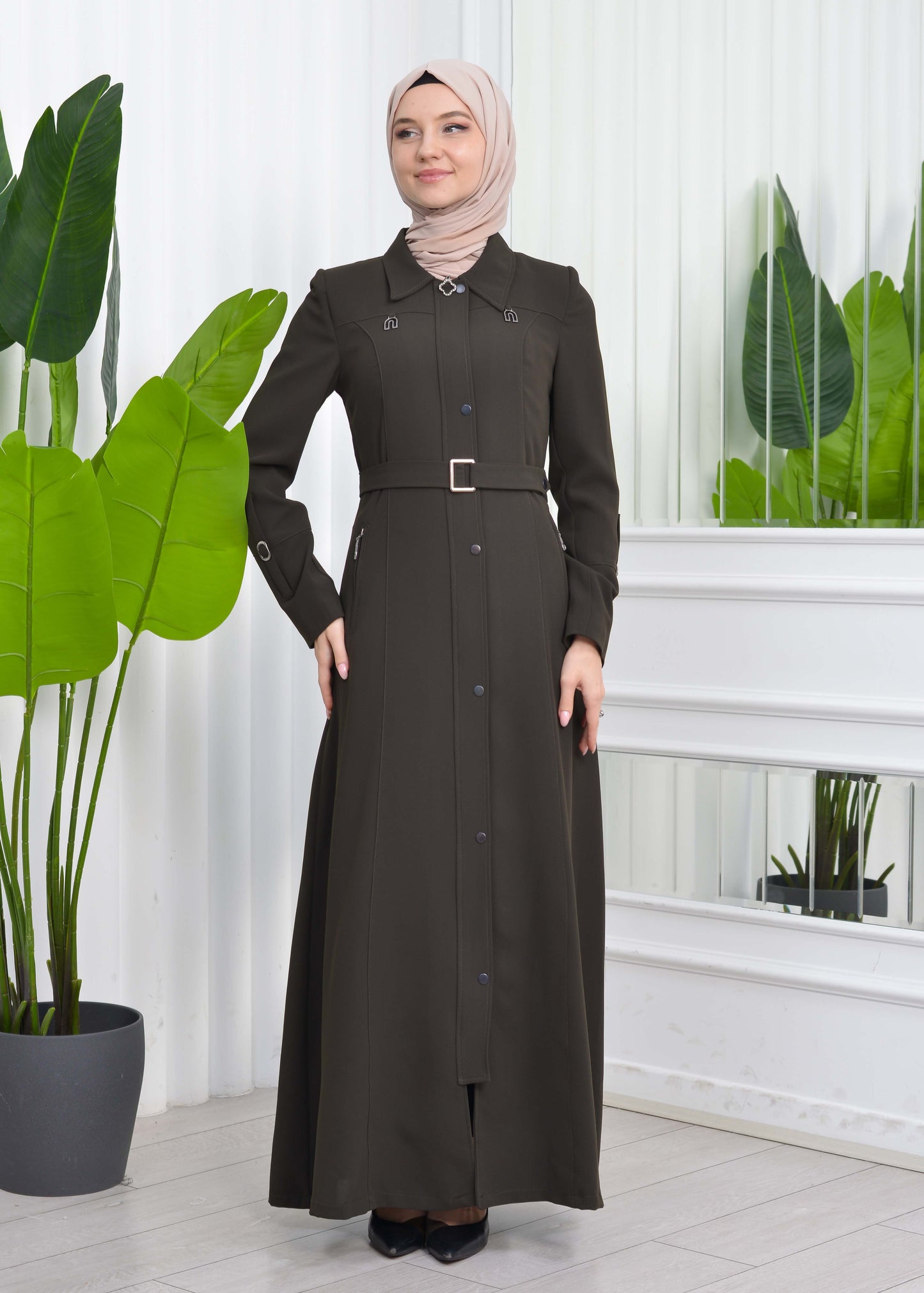 Manto aus Petek-Stoff mit Satinfutter 242 - Khaki