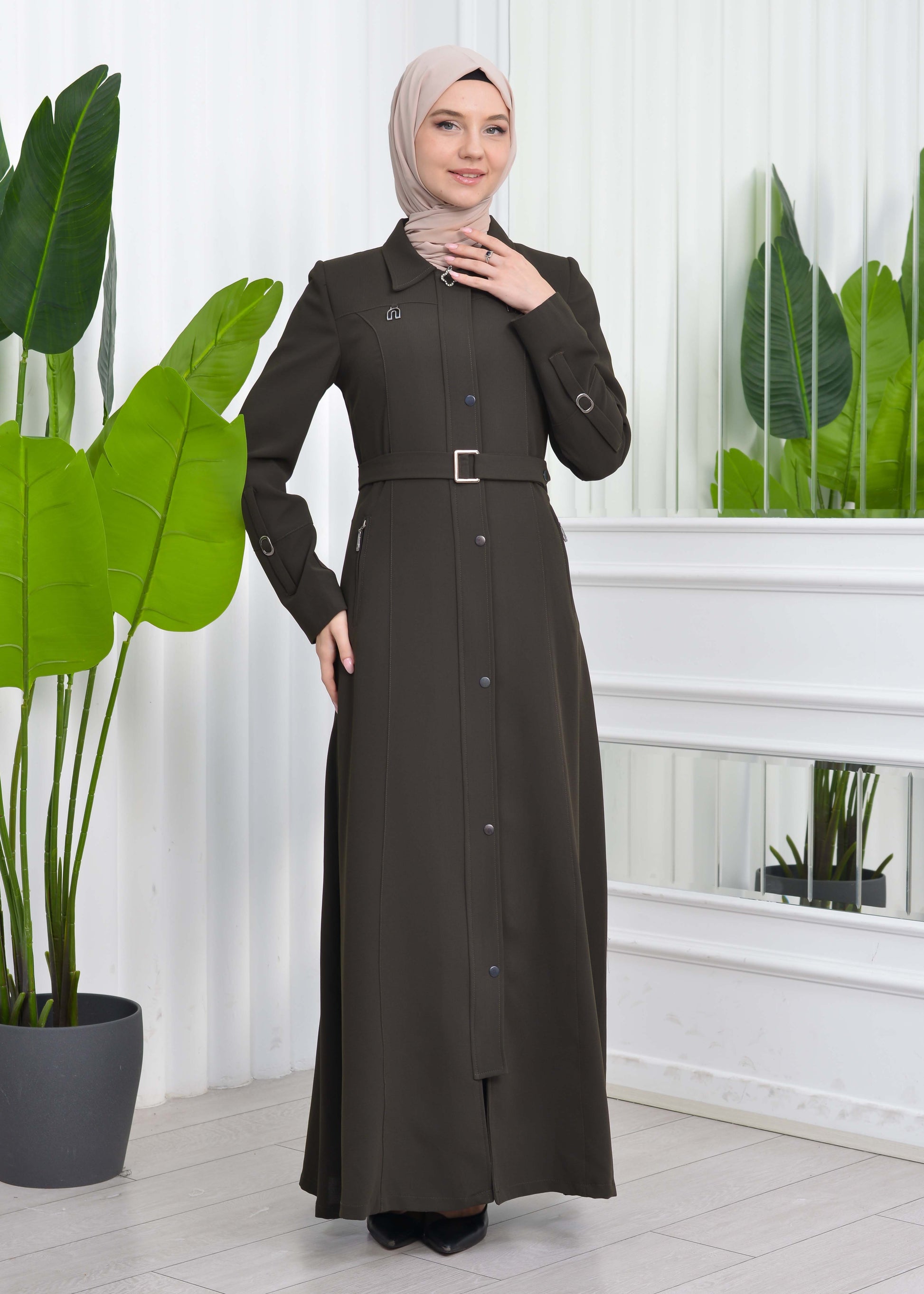 Manto aus Petek-Stoff mit Satinfutter 242 - Khaki