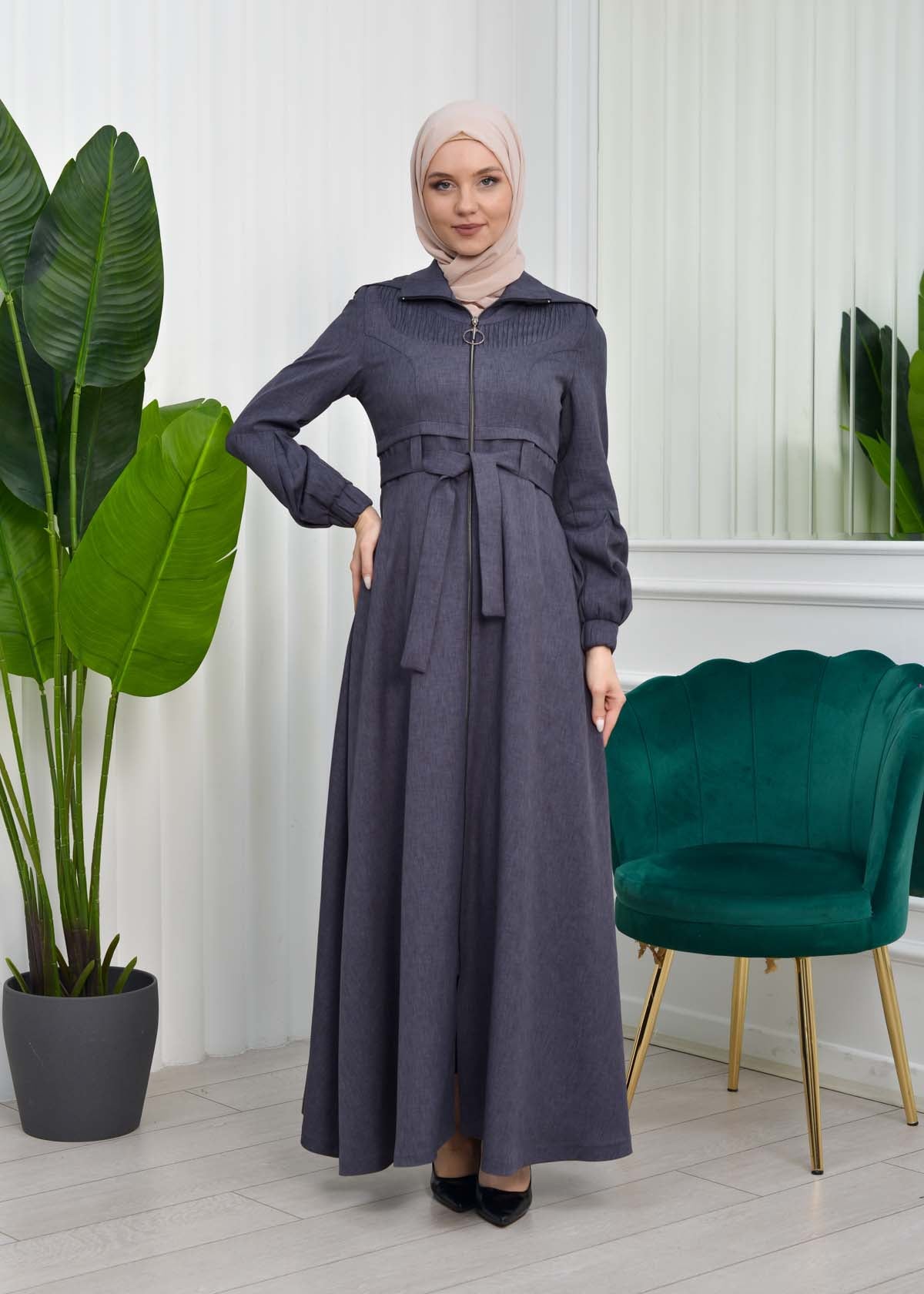 Gabardine-Mantel mit Kapuze und Plissee-Details 1206 - Anthrazit