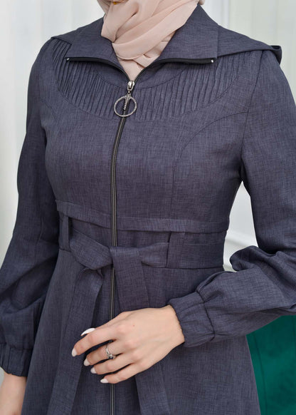 Gabardine-Mantel mit Kapuze und Plissee-Details 1206 - Anthrazit