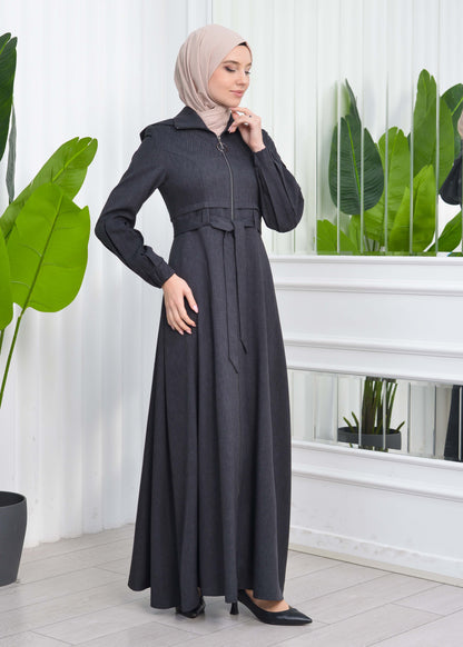 Gabardine-Mantel mit Kapuze und Plissee-Details 1206 - Dunkelgrau