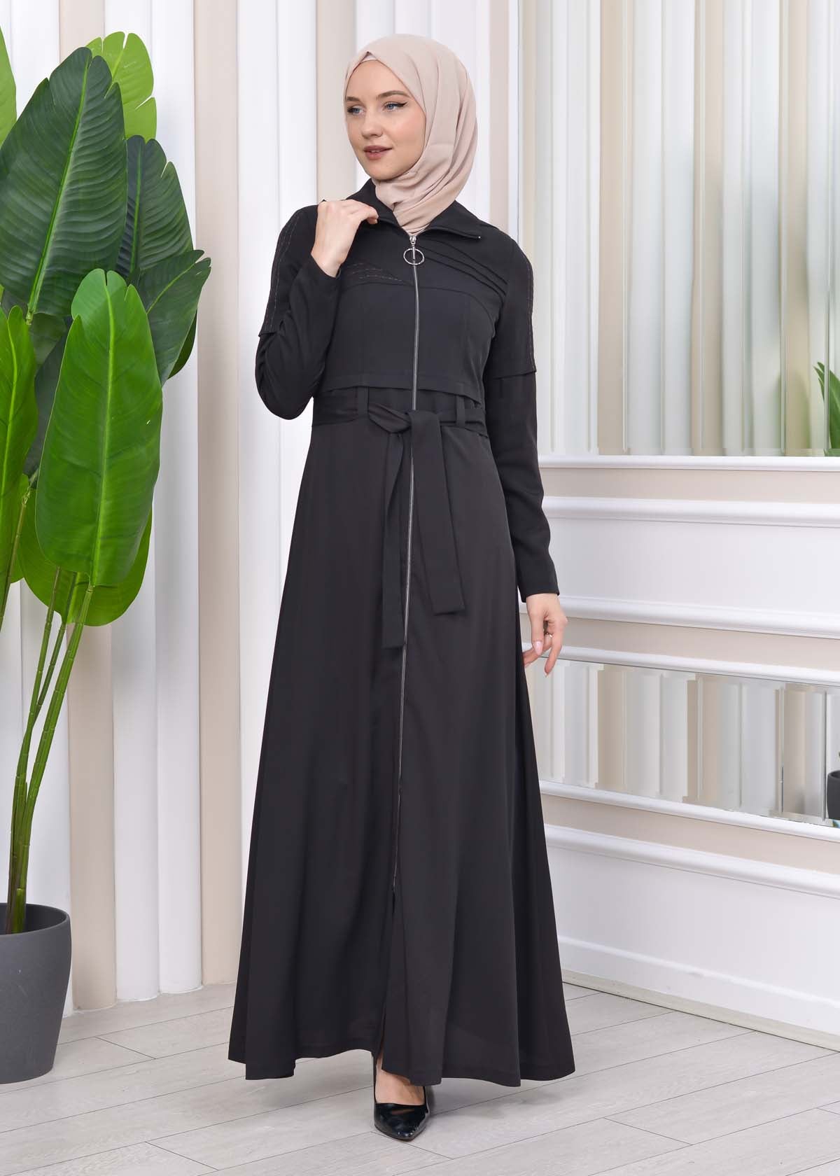 Langer brada-Mantel mit abnehmbarer Kapuze 1212 - Schwarz