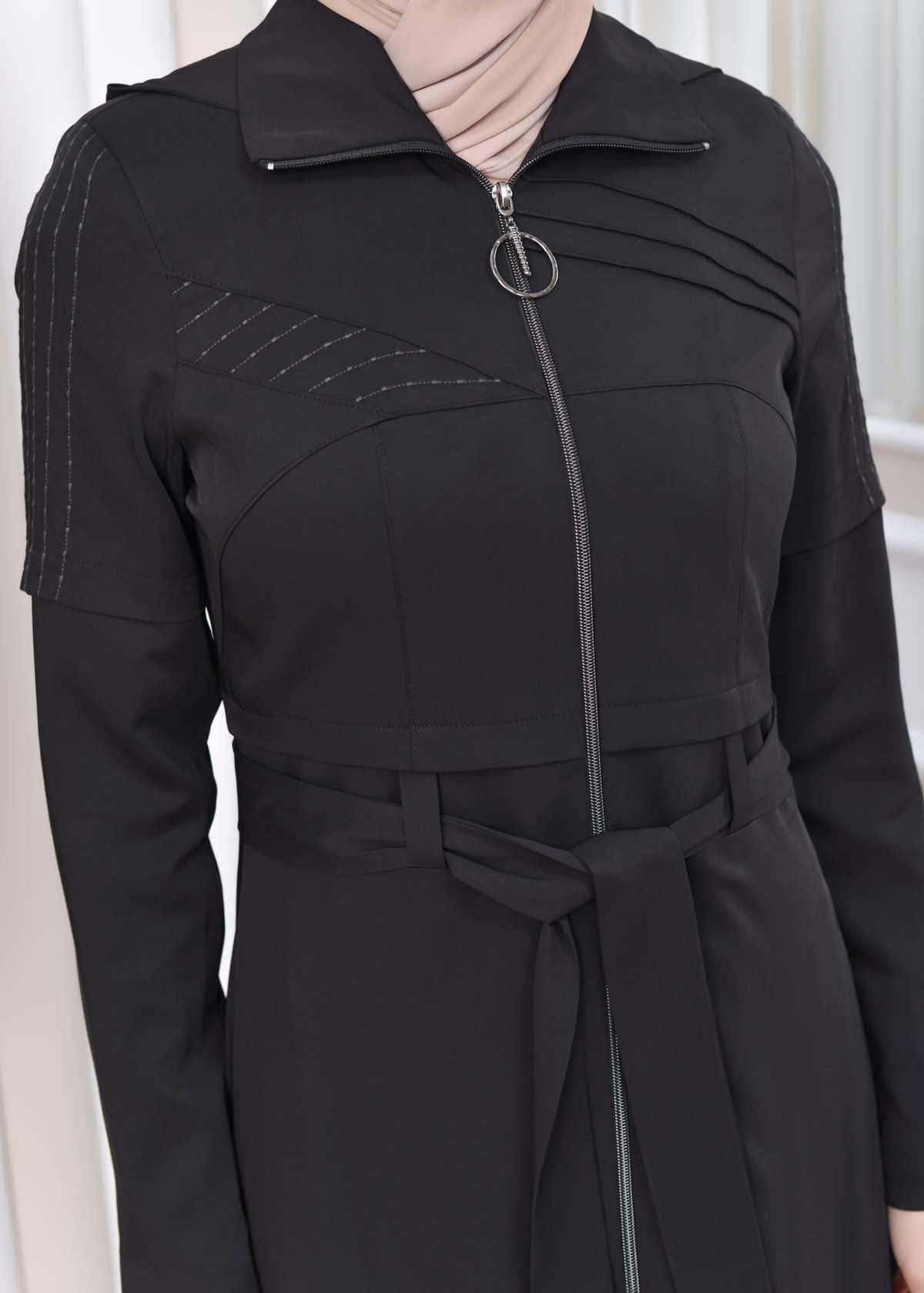 Langer brada-Mantel mit abnehmbarer Kapuze 1212 - Schwarz