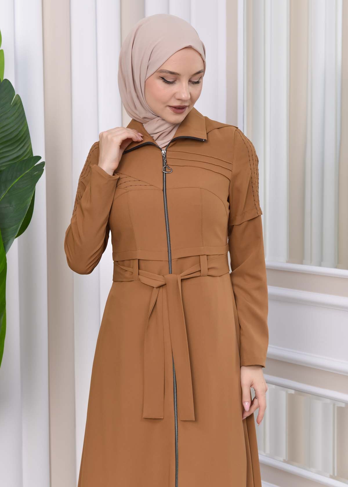 Langer brada-Mantel mit abnehmbarer Kapuze 1212 - Cognac