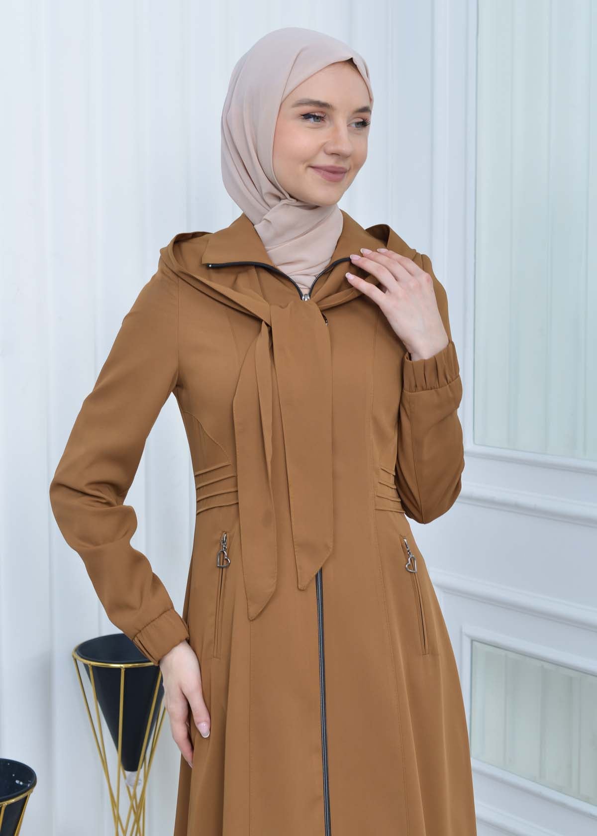 Langer brada-Mantel mit abnehmbarer Kapuze 1213 - Cognac