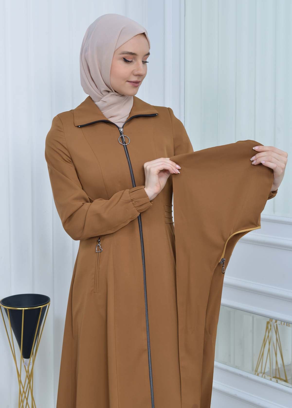 Langer brada-Mantel mit abnehmbarer Kapuze 1213 - Cognac