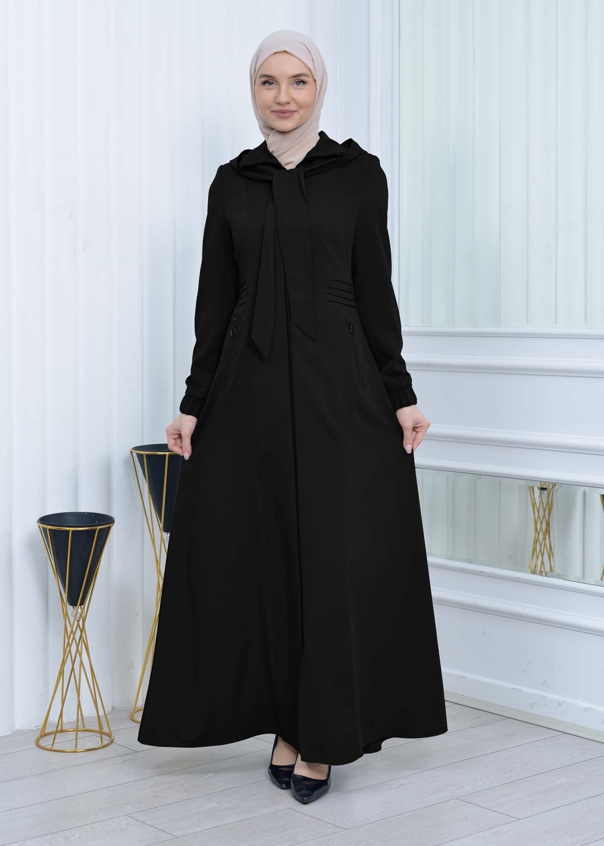 Langer brada-Mantel mit abnehmbarer Kapuze 1213 - Schwarz