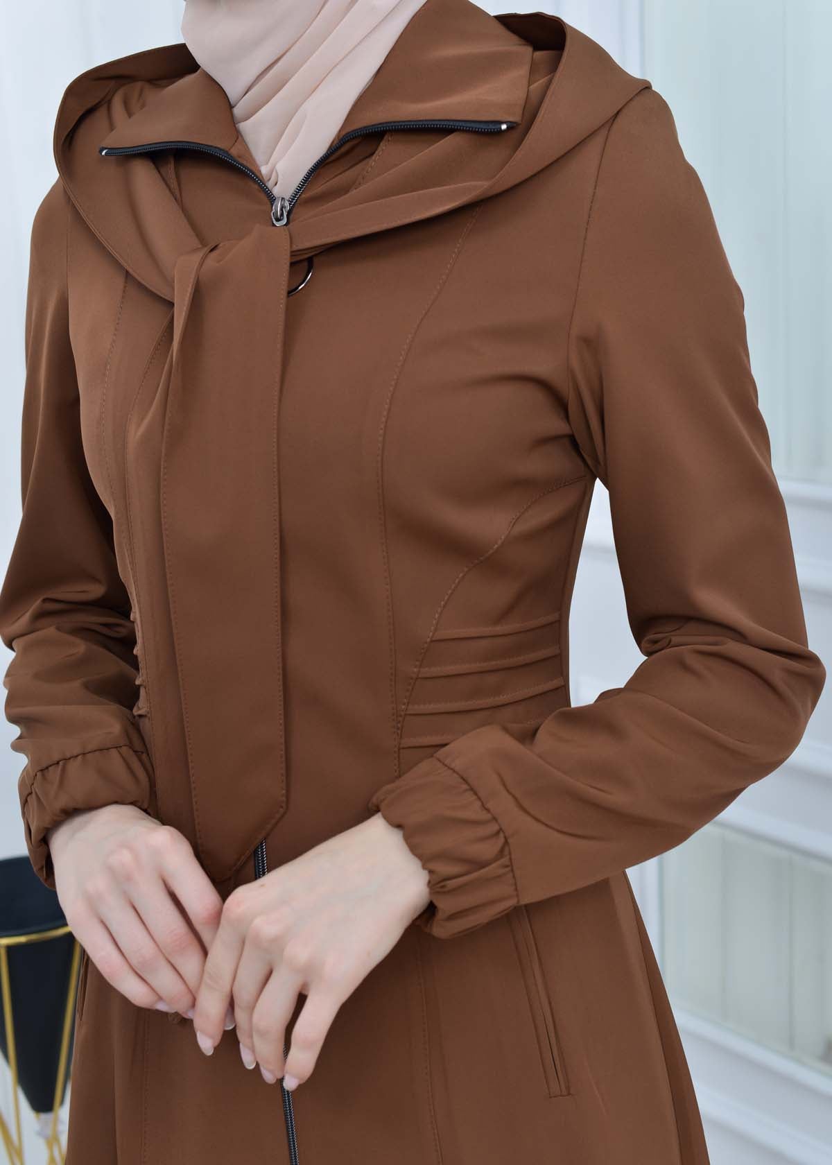 Langer brada-Mantel mit abnehmbarer Kapuze 1213 - Braun