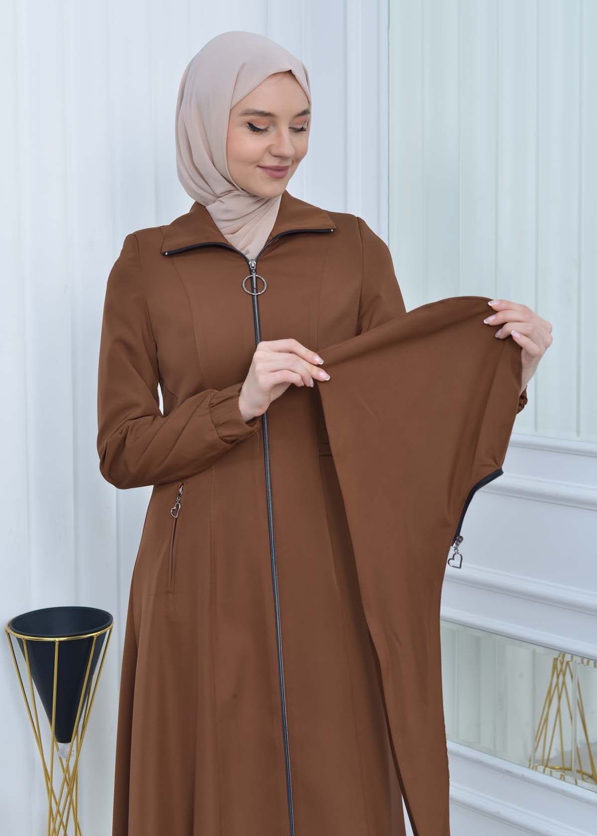 Langer brada-Mantel mit abnehmbarer Kapuze 1213 - Braun