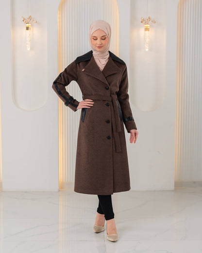 Trenchcoat aus texturiertem Stoff mit Leder-Details und Fellfutter 1394 - Braun