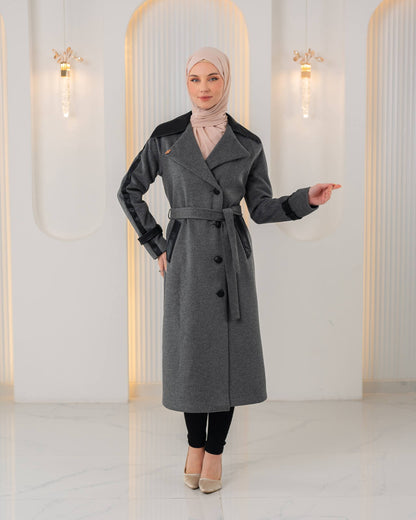 Trenchcoat aus texturiertem Stoff mit Leder-Details und Fellfutter 1394 - Grau