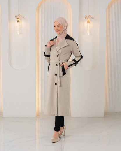 Trenchcoat aus texturiertem Stoff mit Leder-Details und Fellfutter 1394 - Beige