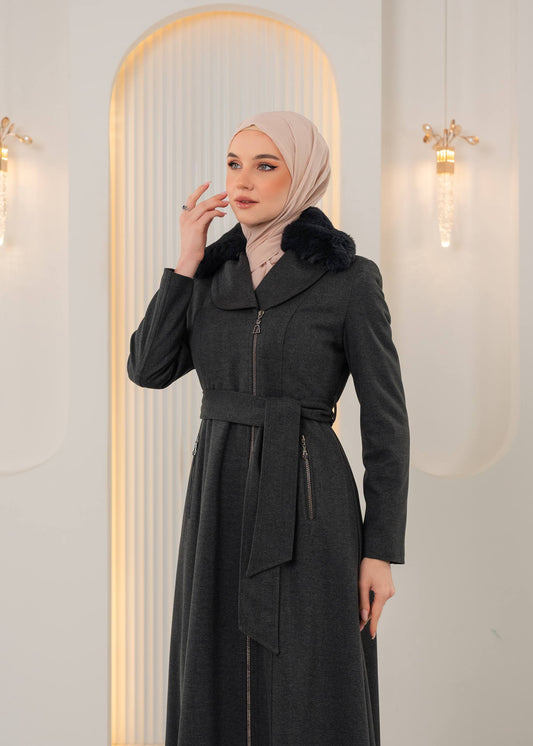 Langer Wintermantel mit Reißverschluss und Fellkragen 1393 - Anthrazit