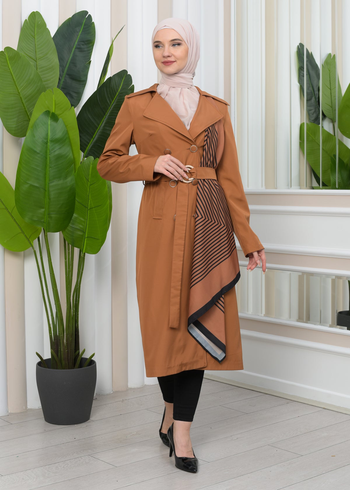 Wasserabweisender Parachute-Trenchcoat mit Satinfutter 1347 - Cognac