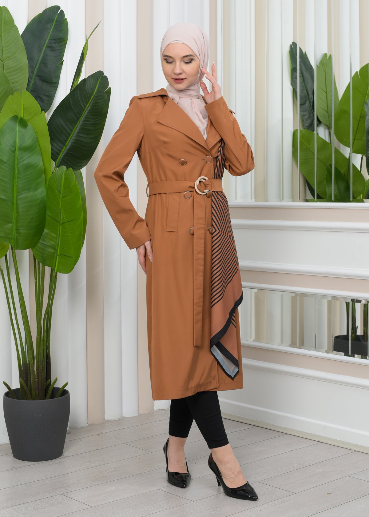 Wasserabweisender Parachute-Trenchcoat mit Satinfutter 1347 - Cognac