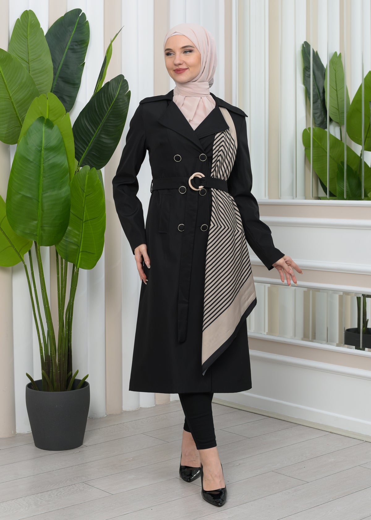 Wasserabweisender Parachute-Trenchcoat mit Satinfutter 1347 - Schwarz