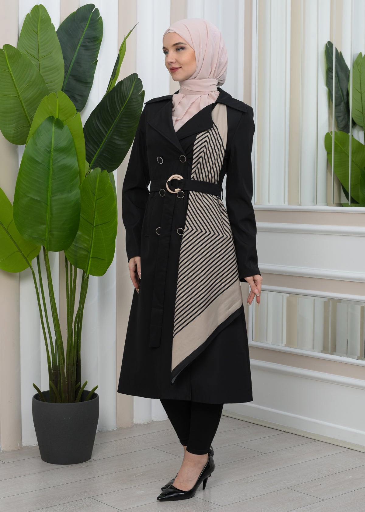 Wasserabweisender Parachute-Trenchcoat mit Satinfutter 1347 - Schwarz