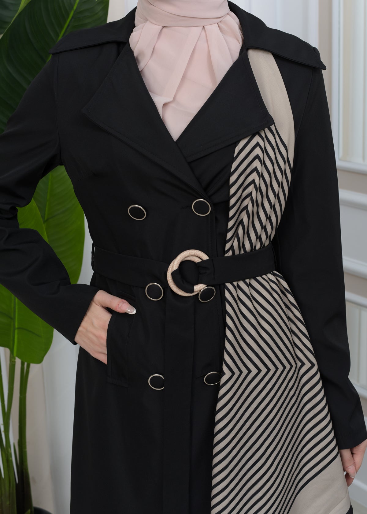 Wasserabweisender Parachute-Trenchcoat mit Satinfutter 1347 - Schwarz