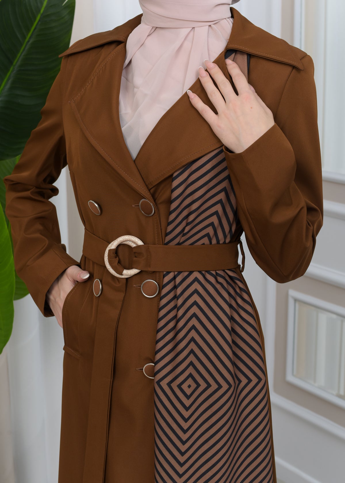 Wasserabweisender Parachute-Trenchcoat mit Satinfutter 1347 - Braun