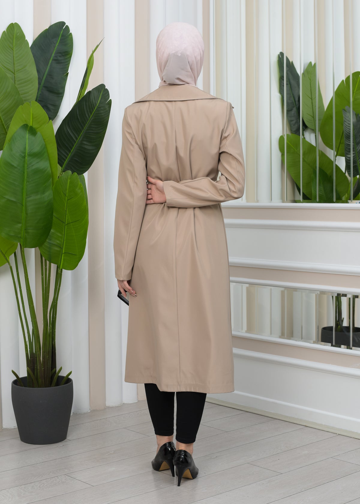 Wasserabweisender Parachute-Trenchcoat mit Satinfutter 1347 - Beige
